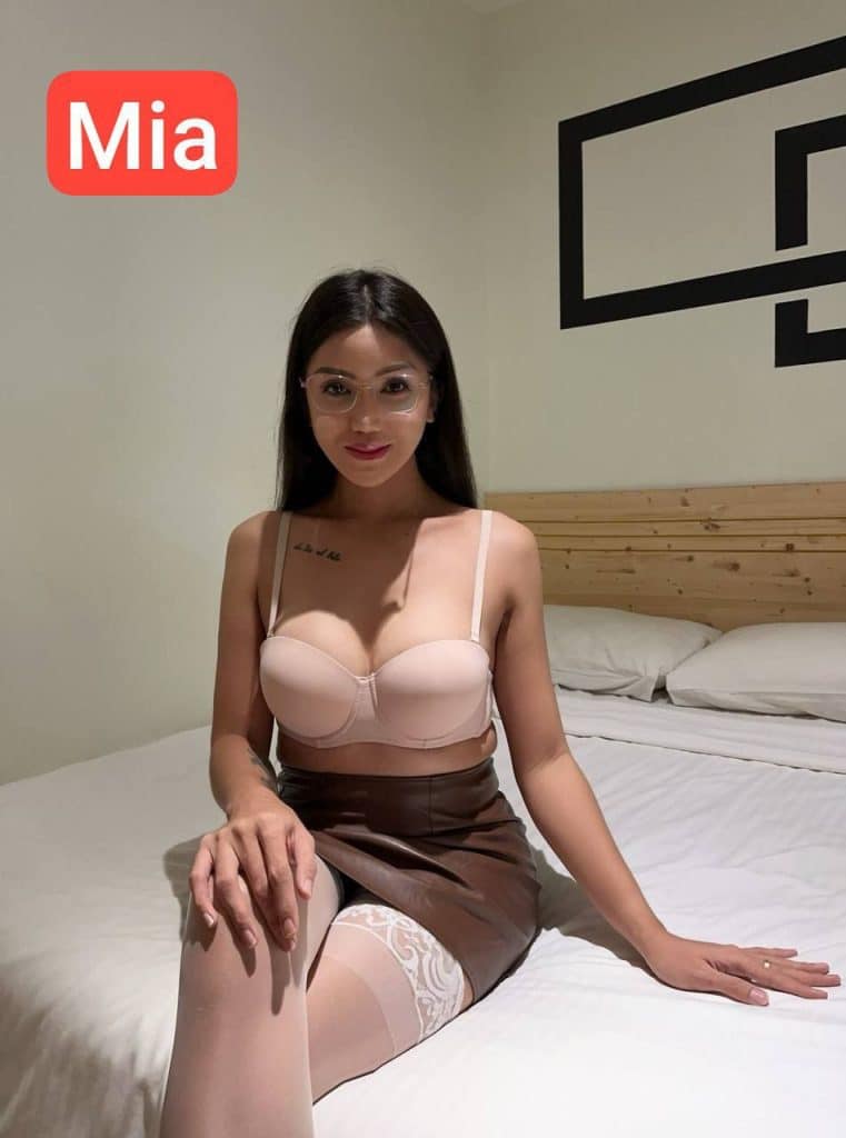 Mia